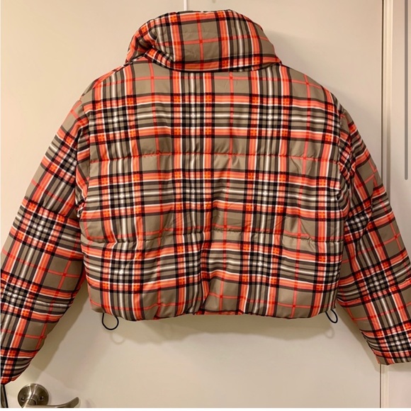 NWOT TOPSHOP PLAID PUFFER - Picture 4 of 5